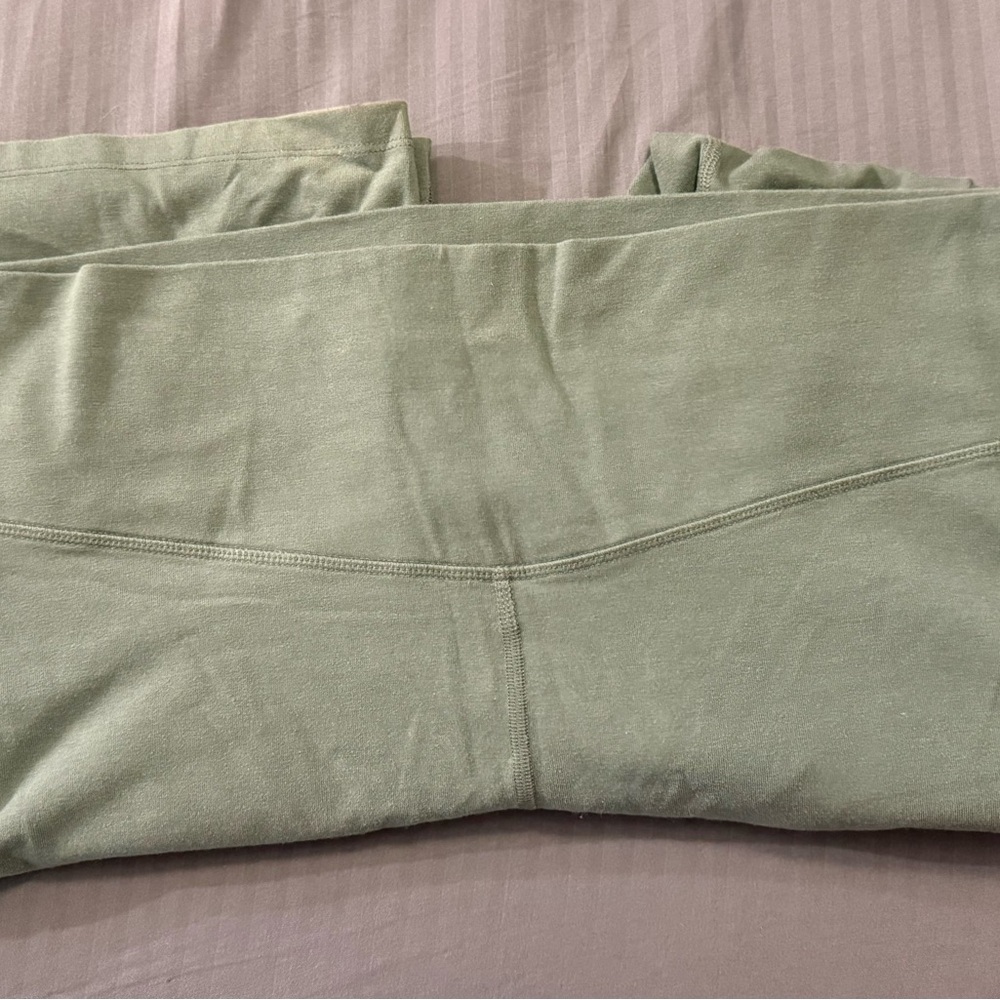 Old Navy Active PowerChill Leggings - Olive